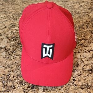 Nike Red‎ Men's Hat